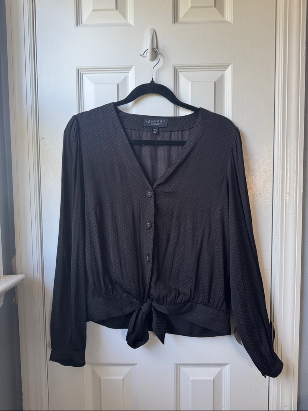 Laundry By Shelli Segal Black Long-Sleeve V-Neck Tie-Front Blouse